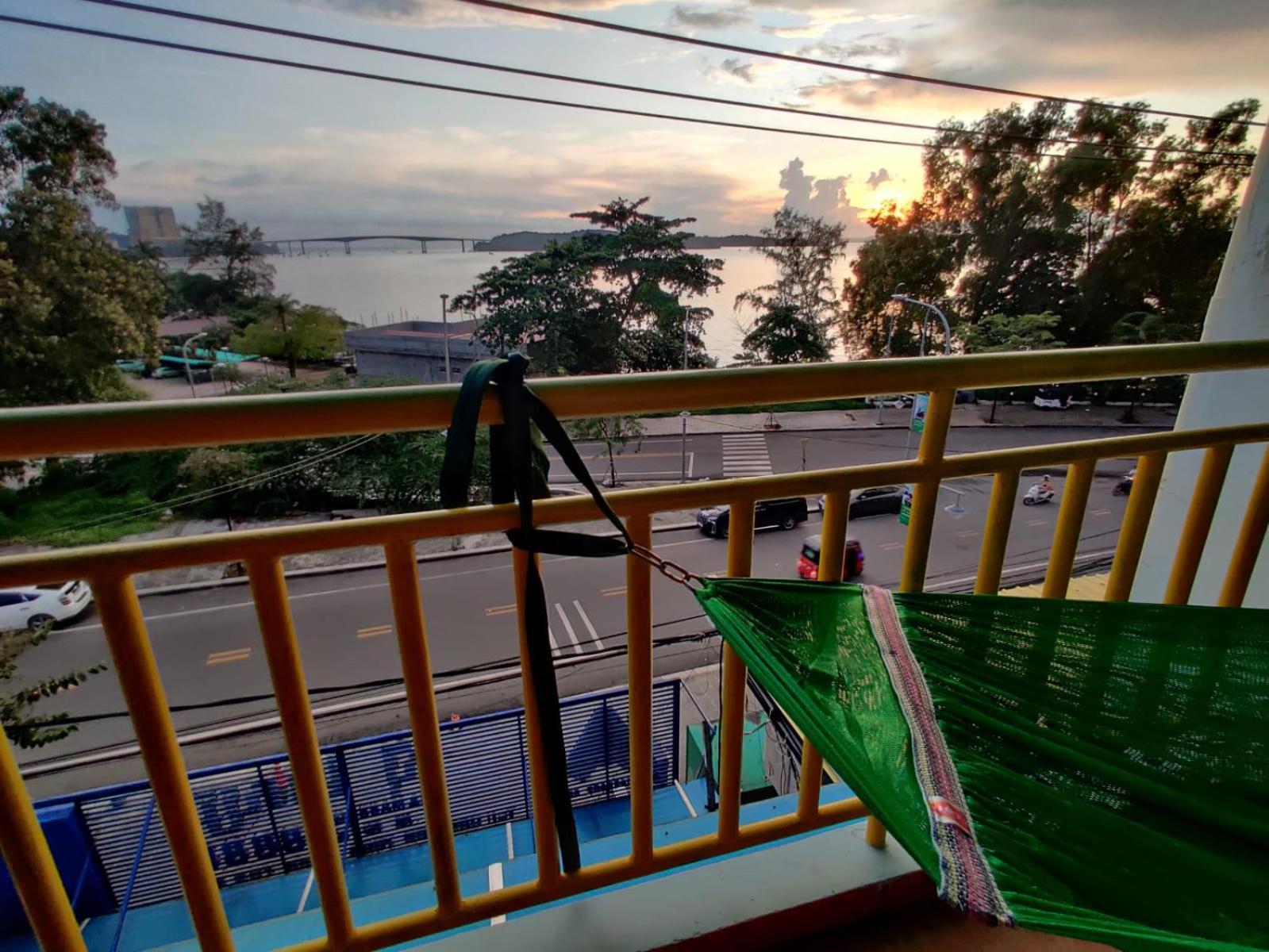 Island View Hostel Сиануквиль Экстерьер фото